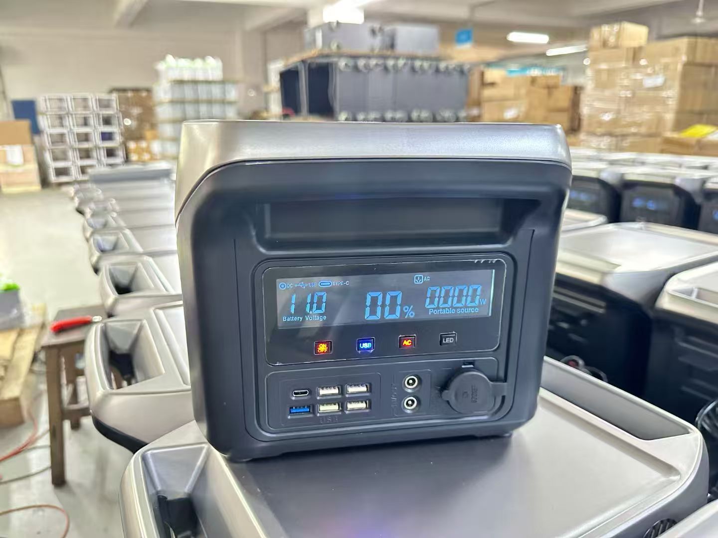 1000W 768Wh ポータブル電源 LiFePO4 ソー - Portable Power Station 1000W のレビューと価格